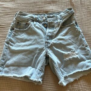 501 mid thigh short size 24